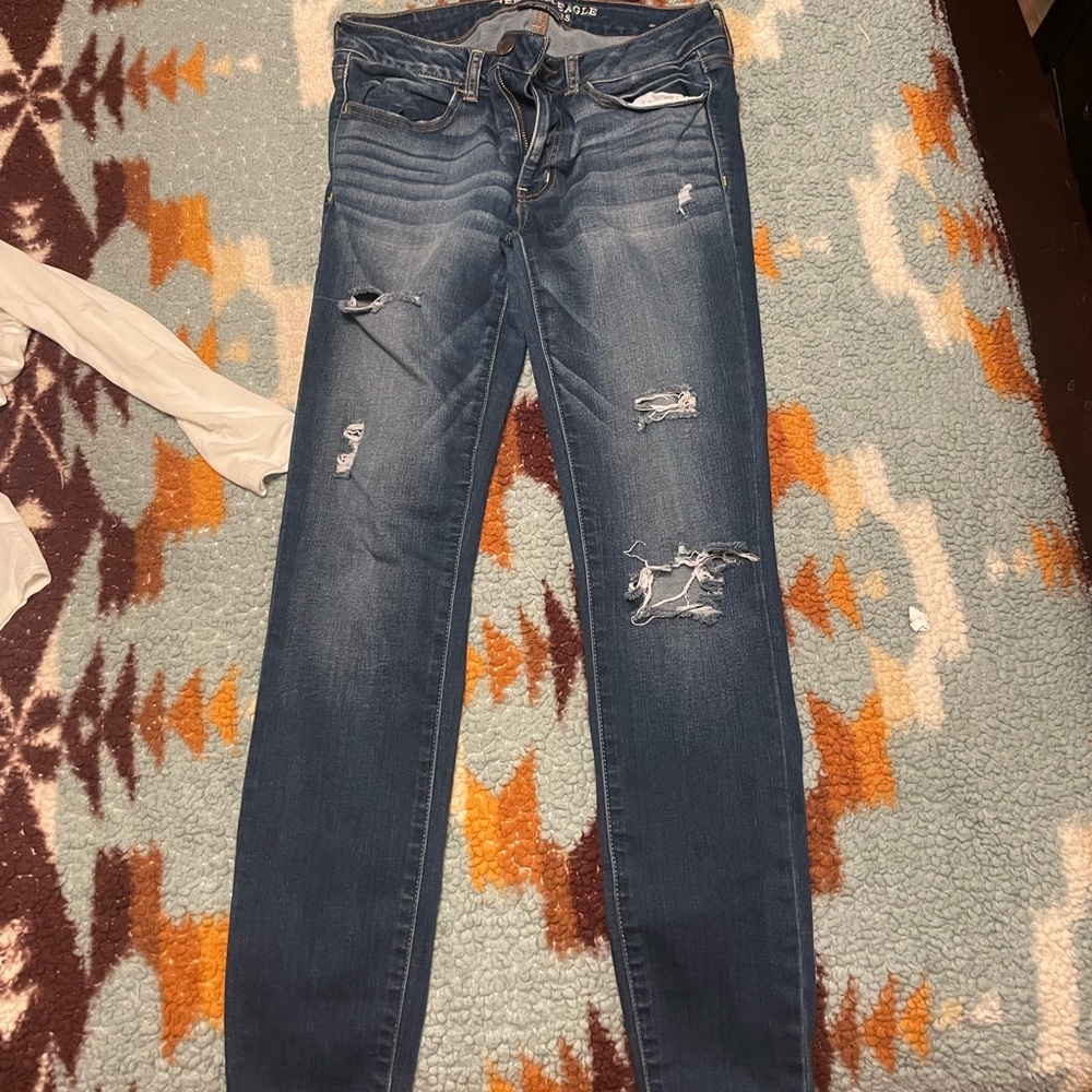 American eagle size 8 distress skinnies